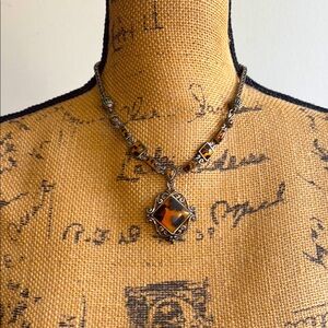 Retro Leopard Design Pendant Necklace